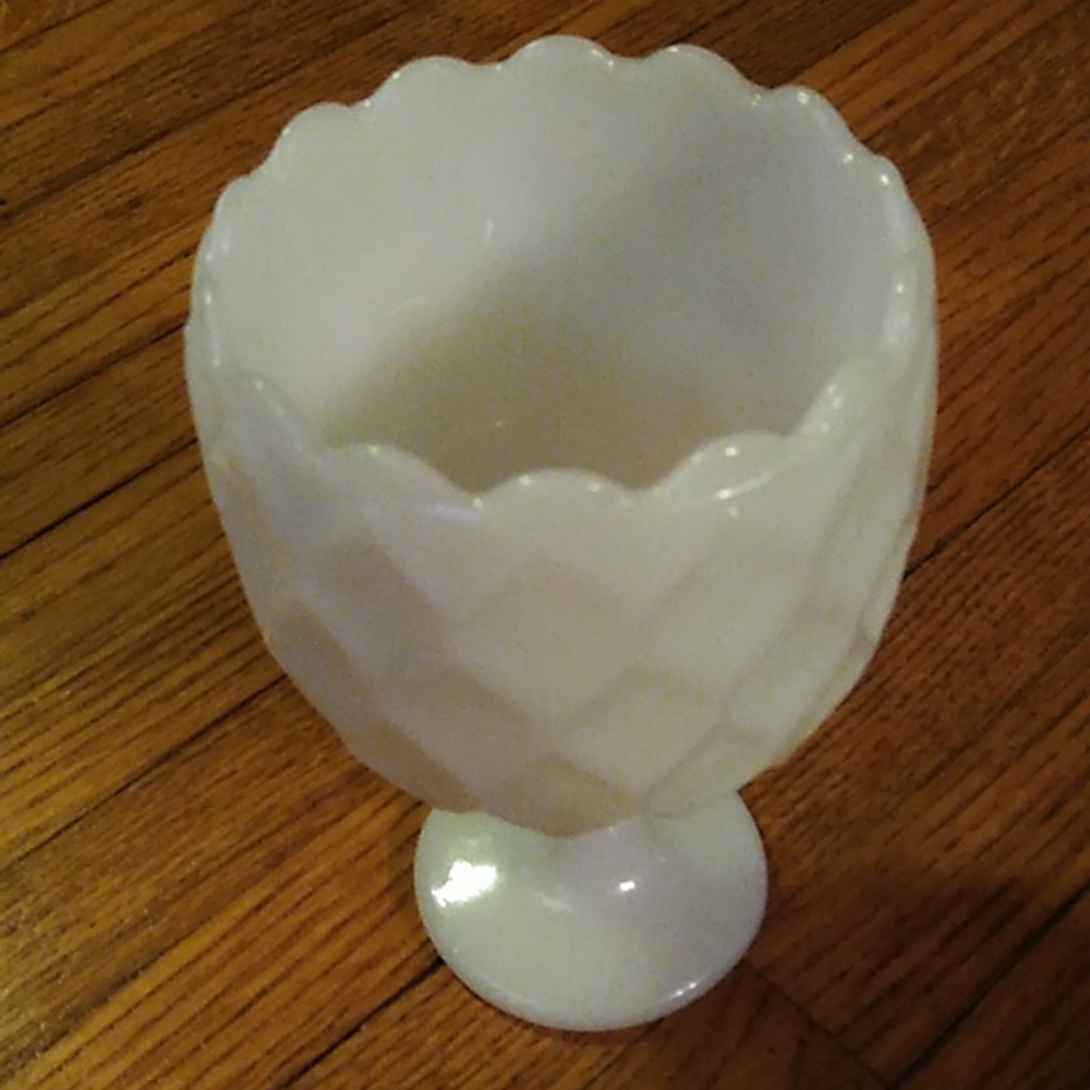 Vintage milk glass goblet EUC